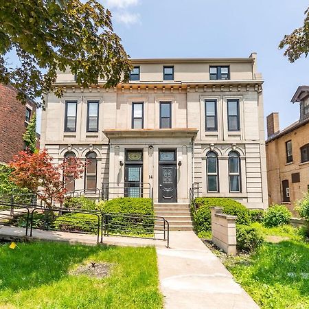 Cozy 1Br Apt - In The Heart Of Dt Hamilton Exterior photo